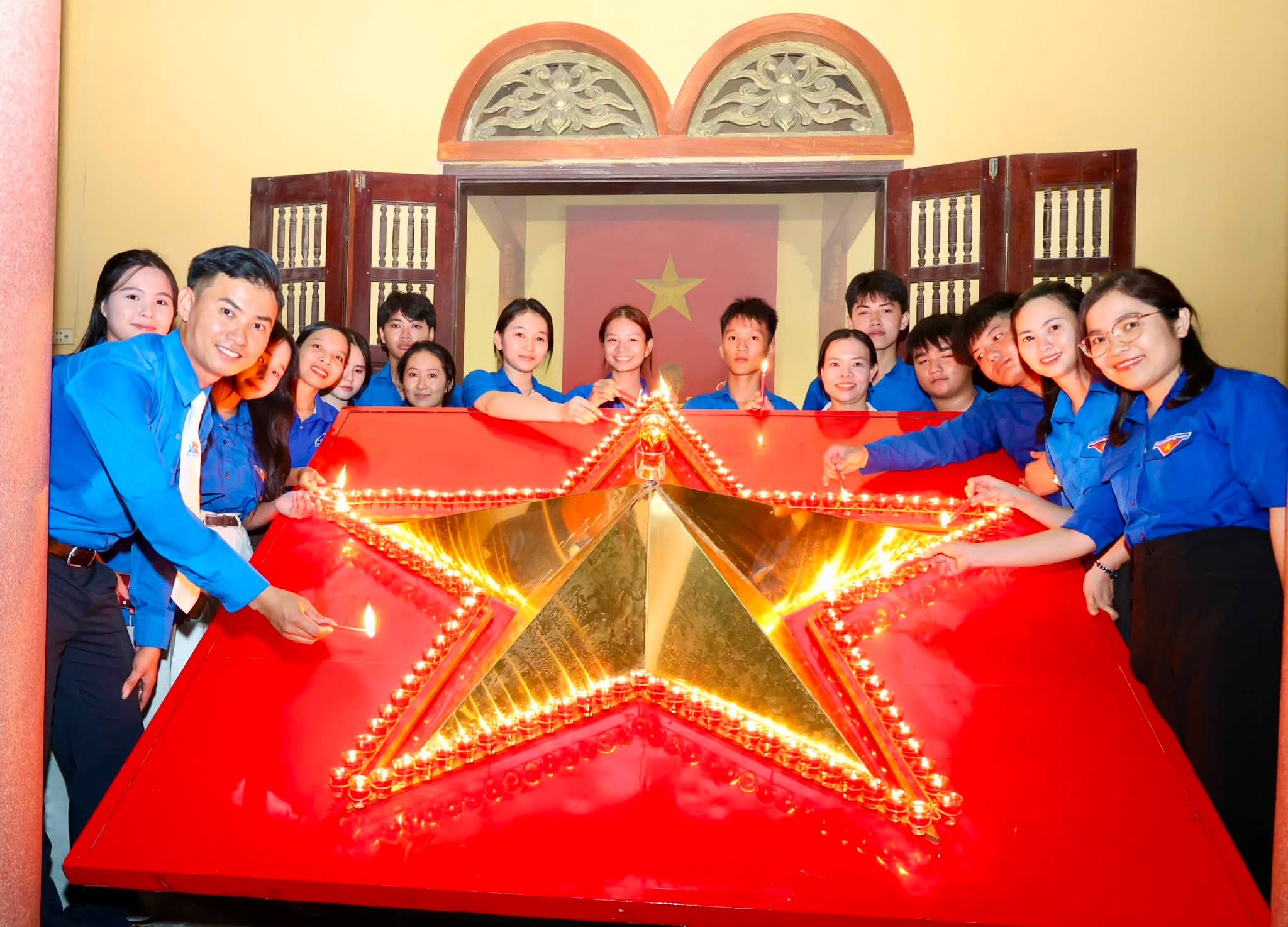 THẮP SÁNG NHỮNG NGỌN NẾN TRI ÂN – TƯỞNG NHỚ CÁC ANH HÙNG LIỆT SĨ ĐÃ HY SINH VÌ ĐỘC LẬP, TỰ DO CỦA TỔ QUỐC