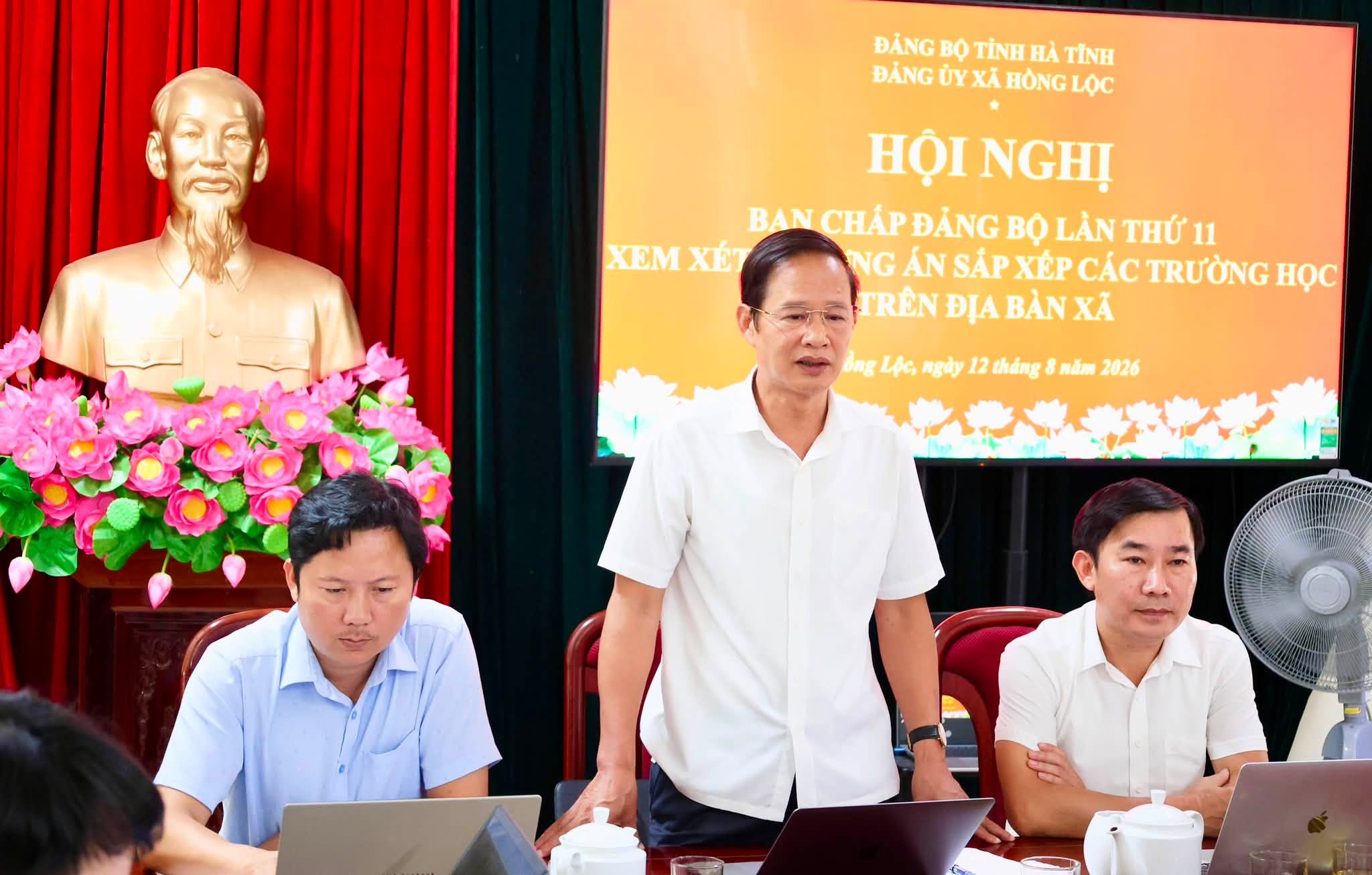 ĐẢNG ỦY XÃ HỒNG LỘC HỘI NGHỊ BAN CHẤP HÀNH ĐẢNG BỘ LẦN THỨ 11, XEM XÉT PHƯƠNG ÁN SẮP XẾP CÁC TRƯỜNG HỌC TRÊN ĐỊA BÀN XÃ