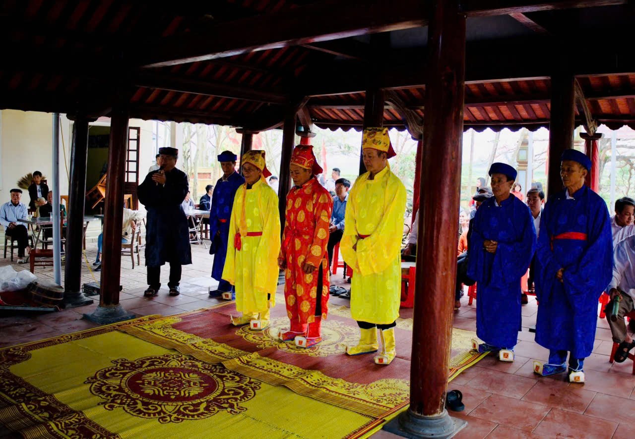 LỄ KHAI HẠ ĐẦU NĂM TẠI ĐÌNH ĐỈNH LỰ, XÃ HỒNG lỘC, TỈNH HÀ TĨNH