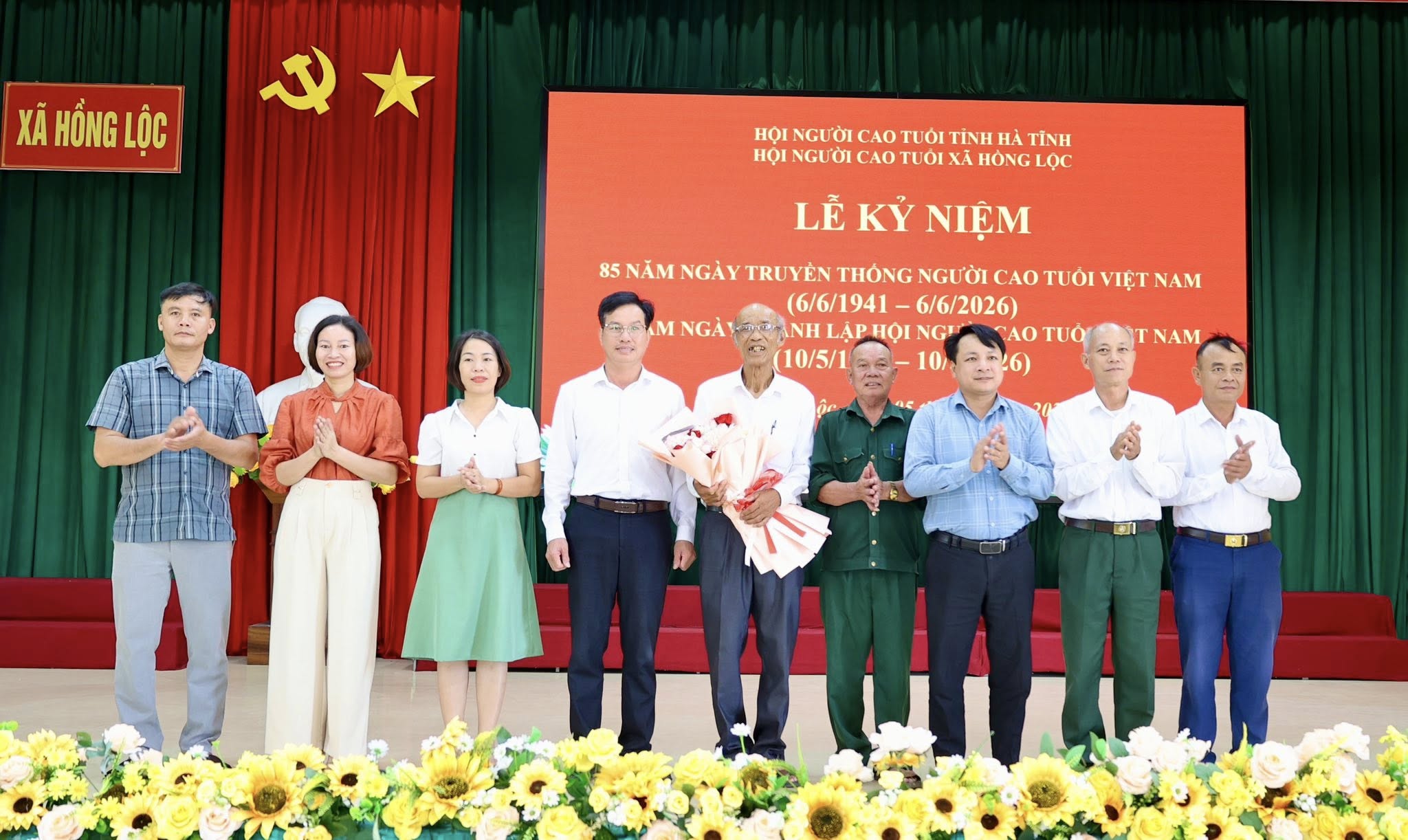 HỘI NGƯỜI CAO TUỔI XÃ HỒNG LỘC TỔ CHỨC LỄ KỶ NIỆM 85 NĂM NGÀY TRUYỀN THỐNG NGƯỜI CAO TUỔI VIỆT NAM VÀ 31 NĂM NGÀY THÀNH LẬP HỘI NGƯỜI CAO TUỔI VIỆT NAM