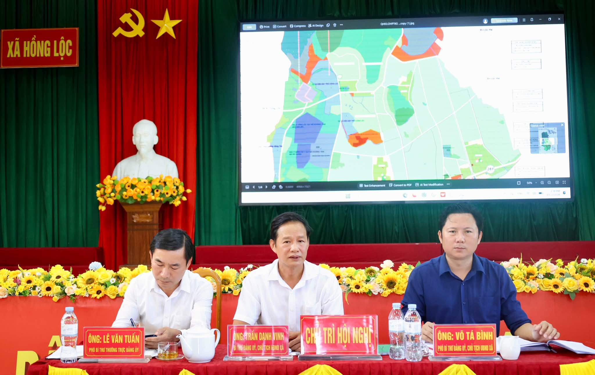 Hội nghị đối thoại giữa người đứng đầu cấp ủy, chính quyền với cán bộ cốt cán và đại diện nhân dân trên địa bàn xã Hồng lộc