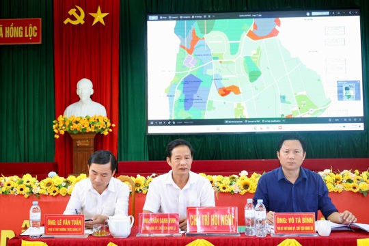 Hội nghị đối thoại giữa người đứng đầu cấp ủy, chính quyền với cán bộ cốt cán và đại diện nhân dân trên địa bàn xã Hồng lộc